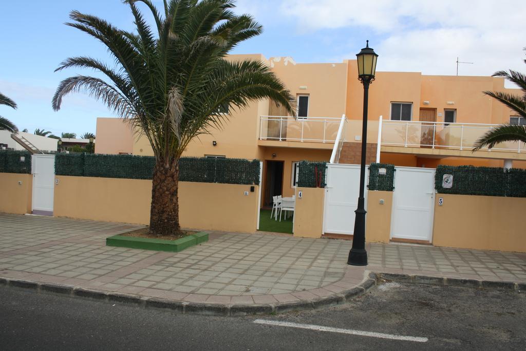 Anju Villas Los Delfines Bravo'S Apartments Corralejo Exterior photo